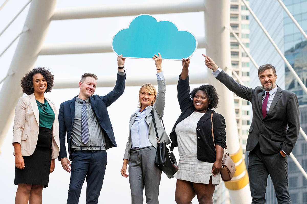 Forbedringsarbeid i innkjøp – fra rutine til strategisk verdi 1 En arbeidsgruppe som jobber med forbedringsarbeid i supply chain.